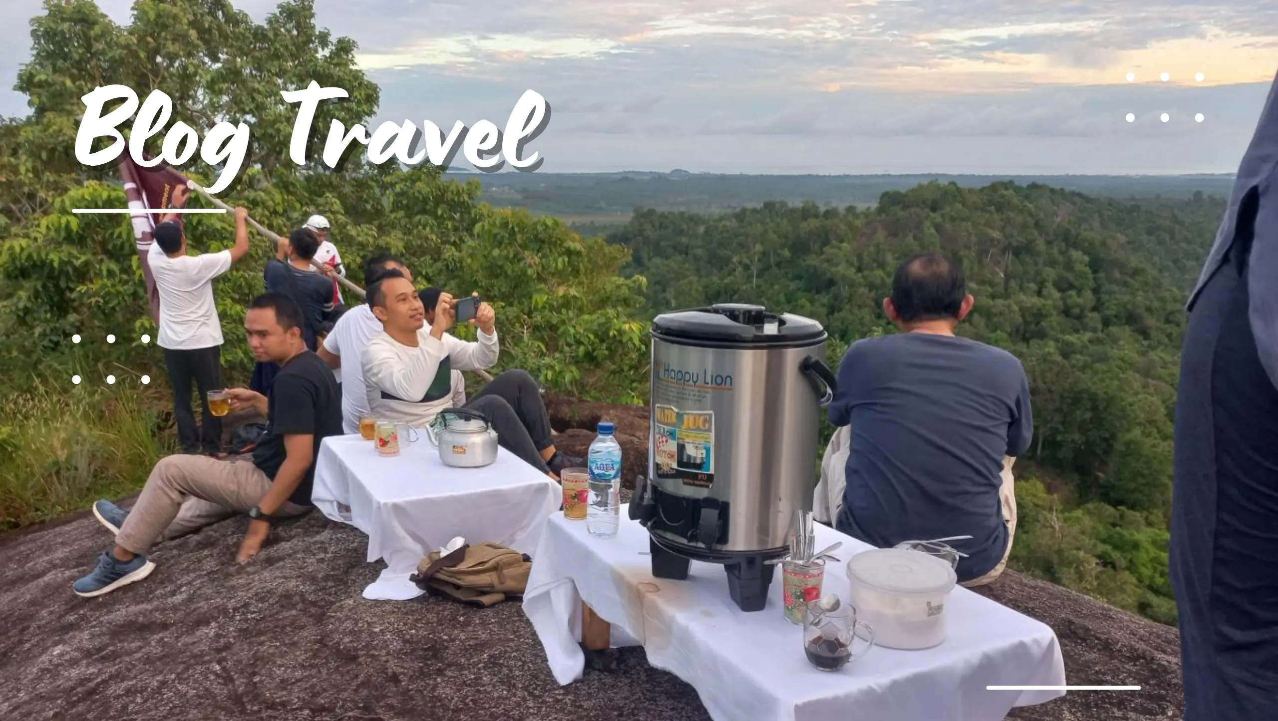 Sensasi Hiking di Belitung
